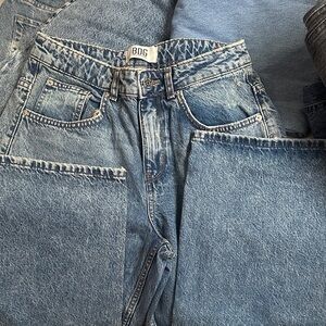 BDG women’s Relaxed Light Blue Jeans